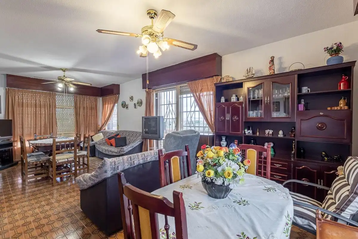 Houses for sale in Avenida HUETOR VEGA, Cájar