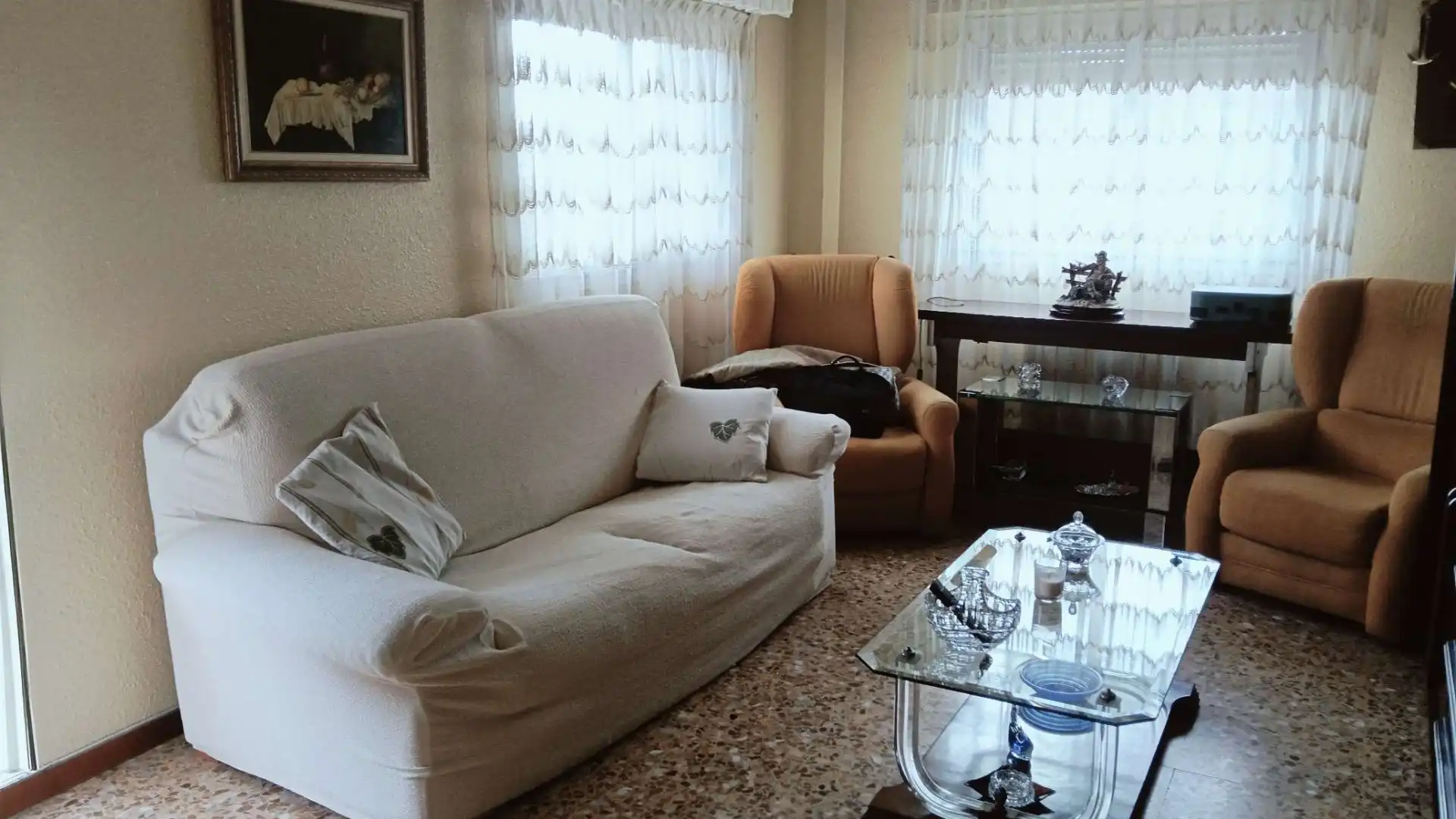 Sala de estar de Piso en venta en  Zaragoza Capital con Calefacción, Terraza y Amueblado