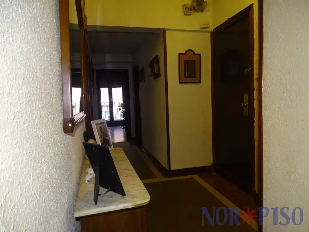 Piso con terraza en venta en Ibaiondo, imagen 8