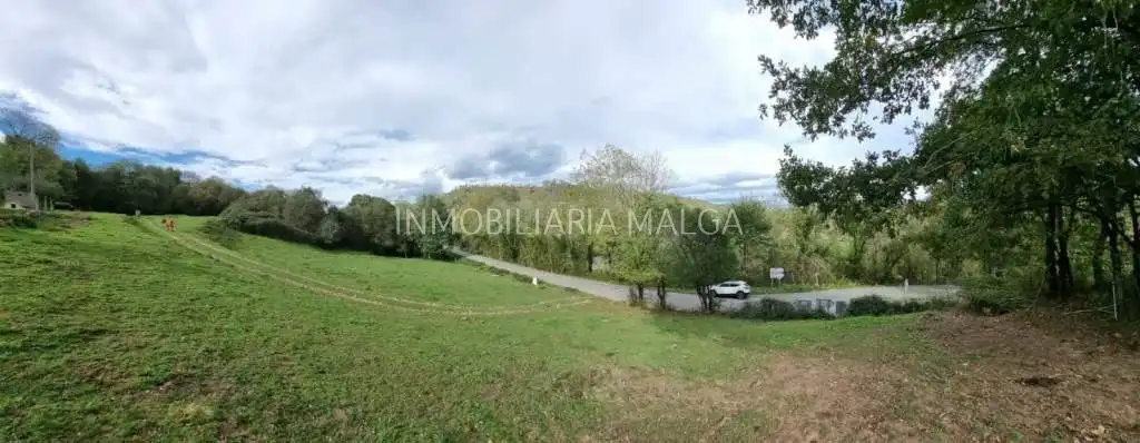 Residencial en venda en Parres