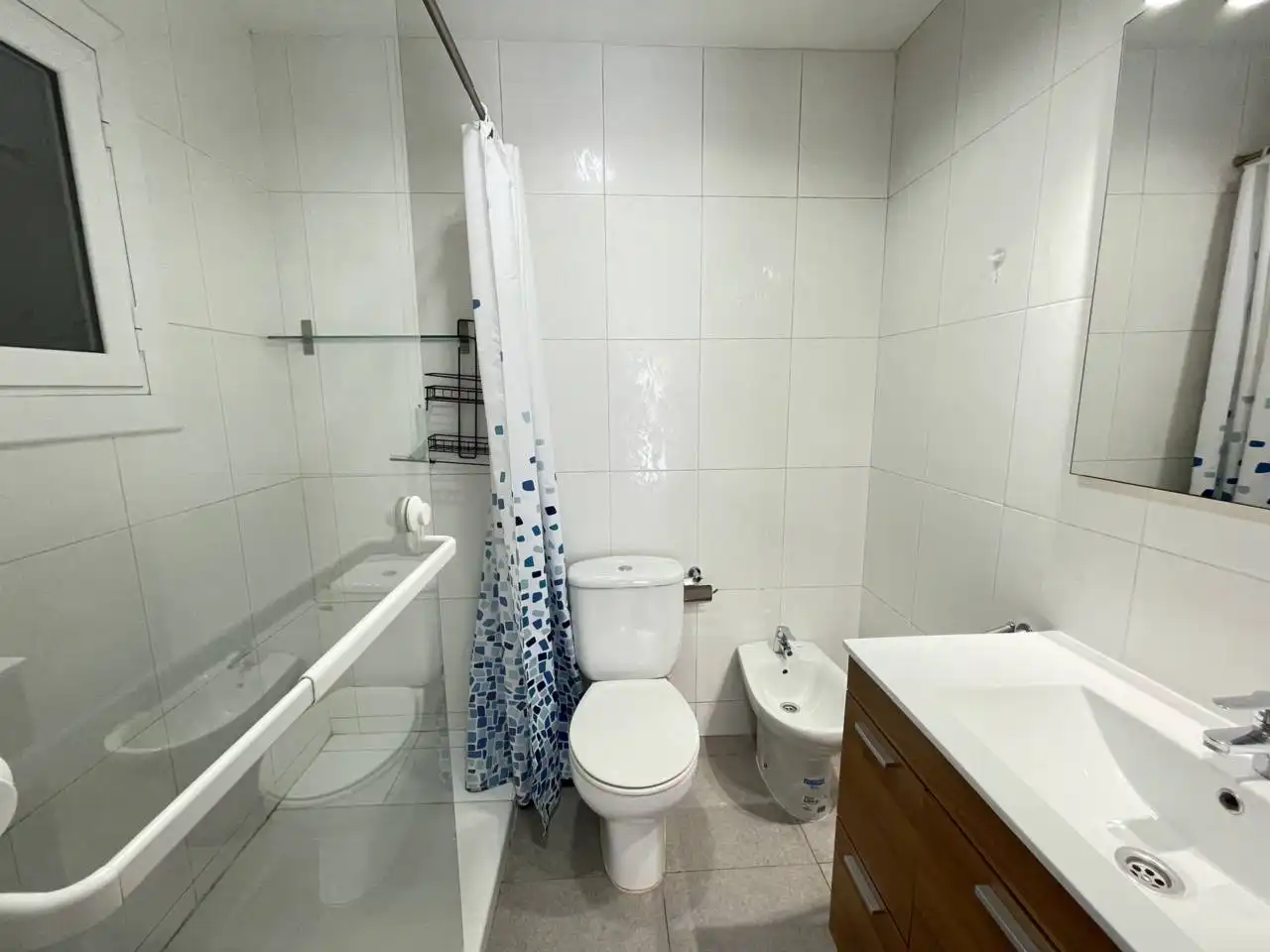 Bathroom of Flat for rent in Barcelona  with Parquet flooring