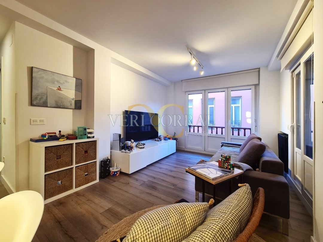 Sala d'estar de Pis en venda en Gijón  amb Calefacció i Terrassa