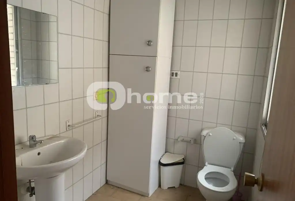 Office space with lift for sale in Casco Antiguo, imagen 7