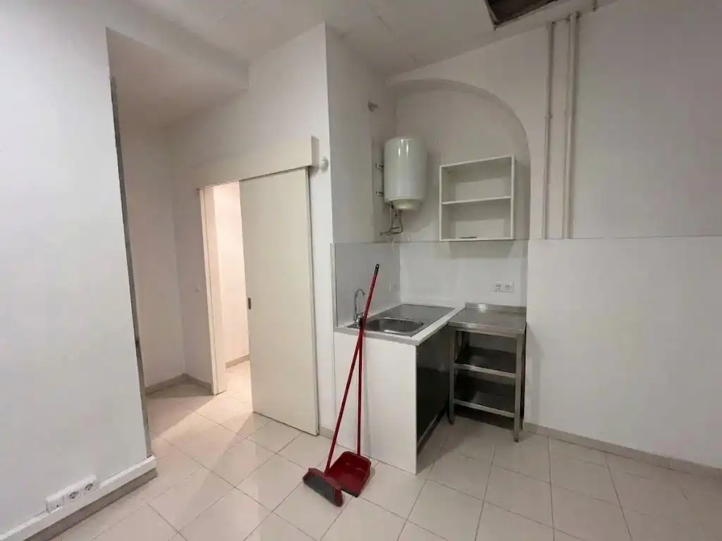 Business premises to rent in Rambla de la Llibertat, imagen 9