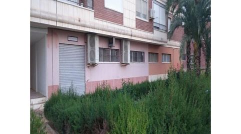 Local en venta en Jacarilla