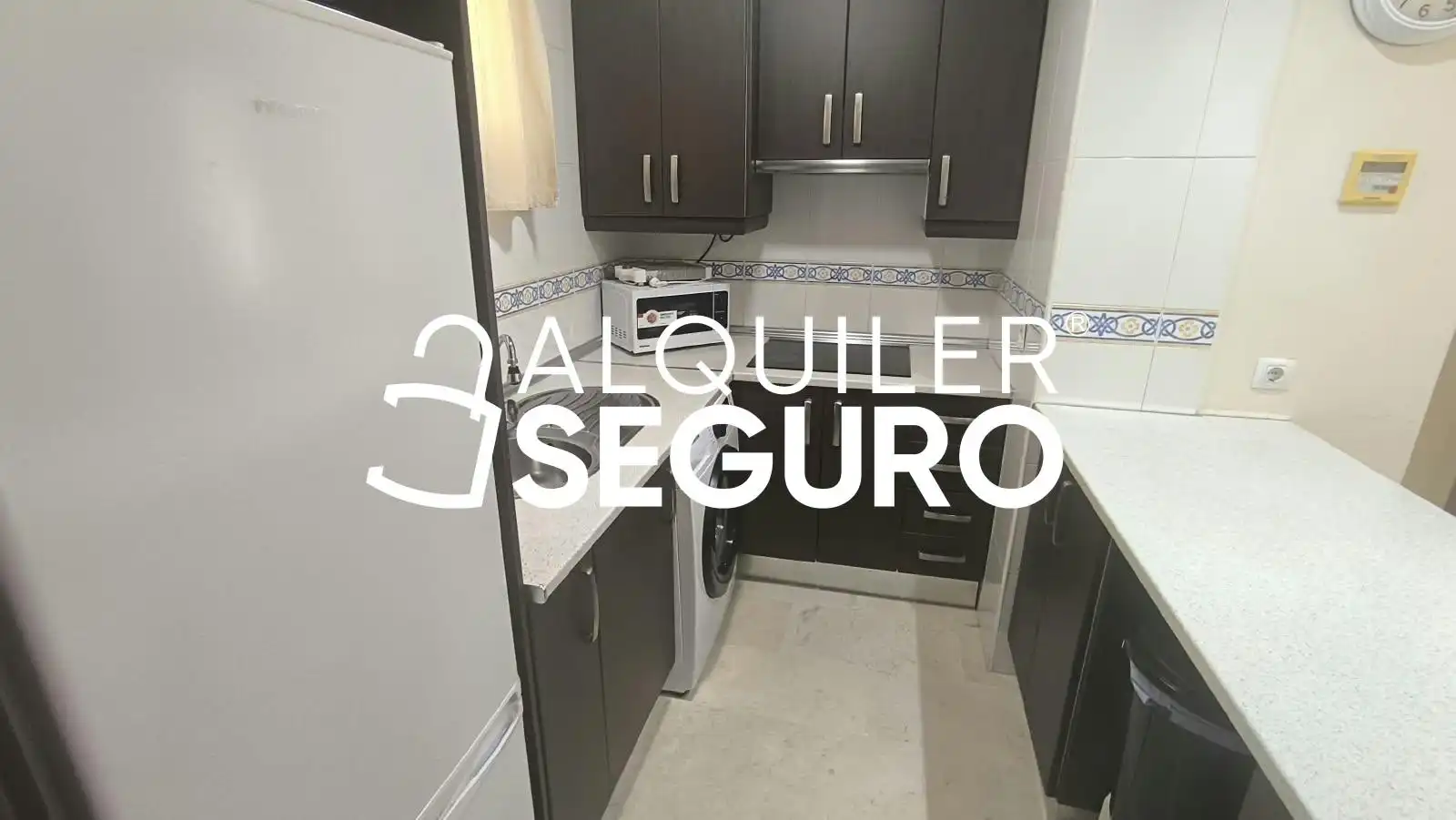 Cocina de Piso de alquiler en Dos Hermanas con Aire acondicionado, Piscina y Amueblado