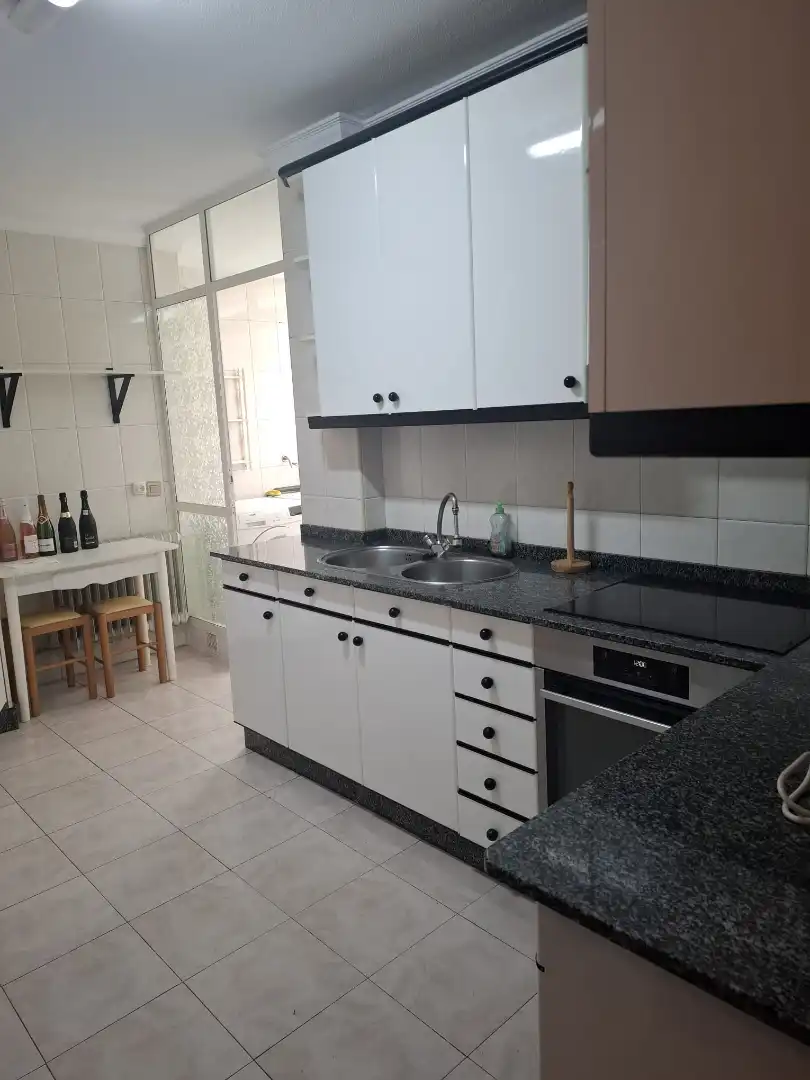 Küche von Wohnung zum Verkauf in Ames mit Heizung und Möbliert