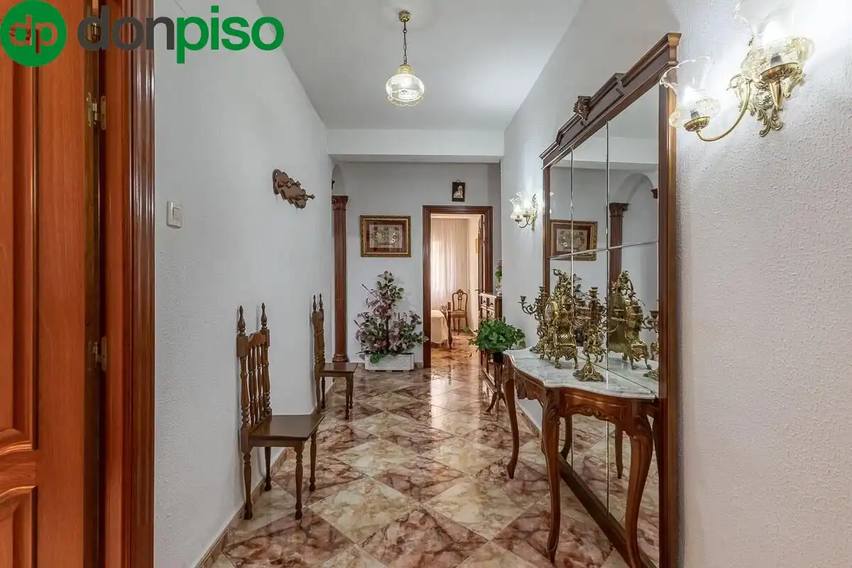 Flat for sale in Granada  with Air Conditioner, Heating and Terrace