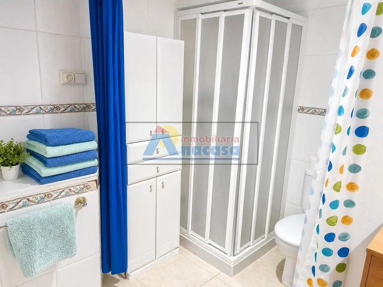 Bany de Casa o xalet en venda en Oliva amb Aire condicionat, Terrassa i Traster