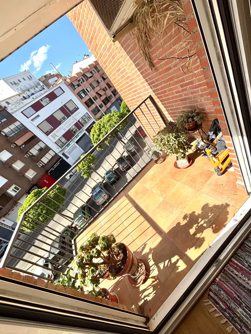 Terrasse von Wohnung zum Verkauf in Plasencia mit Klimaanlage, Heizung und Parkett