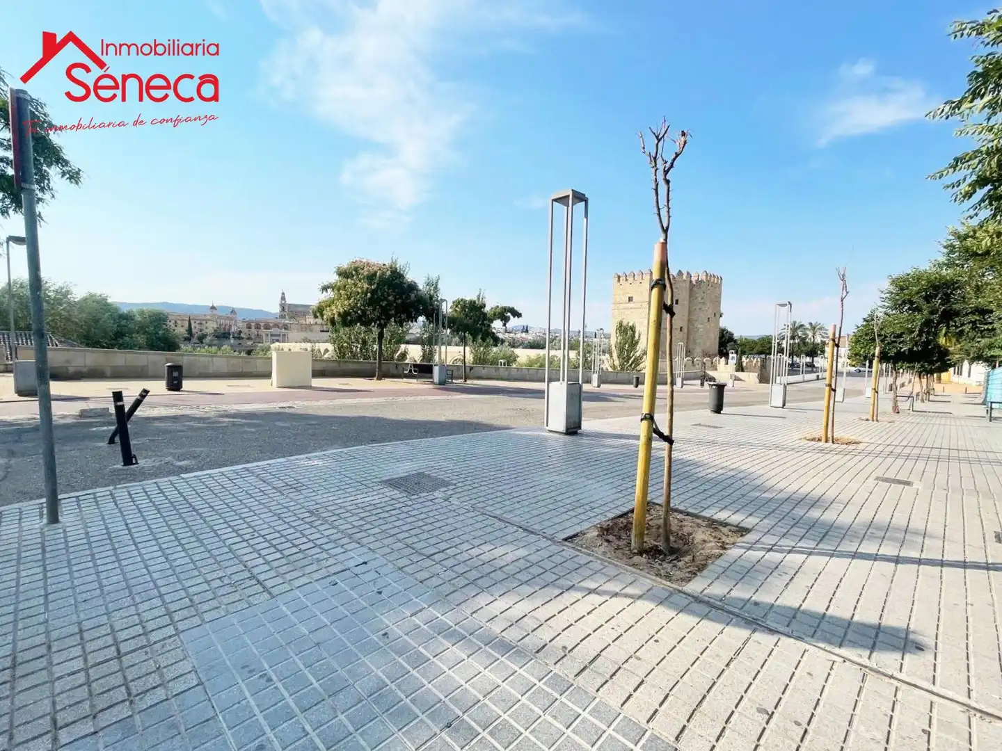 Vista exterior de Pis en venda en Córdoba amb Aire condicionat, Calefacció i Moblat
