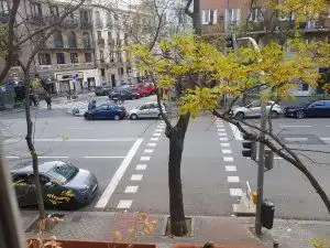 Außenansicht von Wohnung zur Miete in Madrid mit Klimaanlage, Heizung und Möbliert