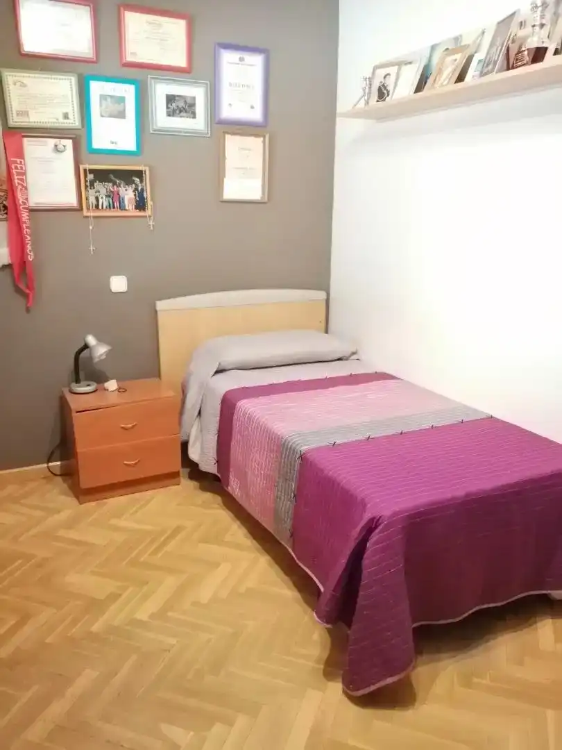 Dormitori de Casa o xalet en venda en San Fernando de Henares amb Aire condicionat i Balcó
