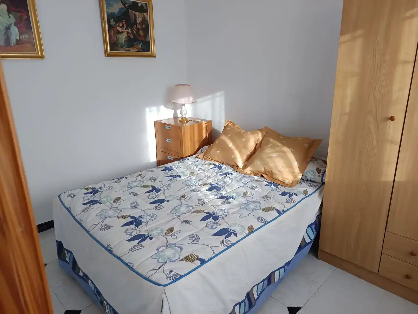 Room in Calle Lugo, 795, Calypo Fado