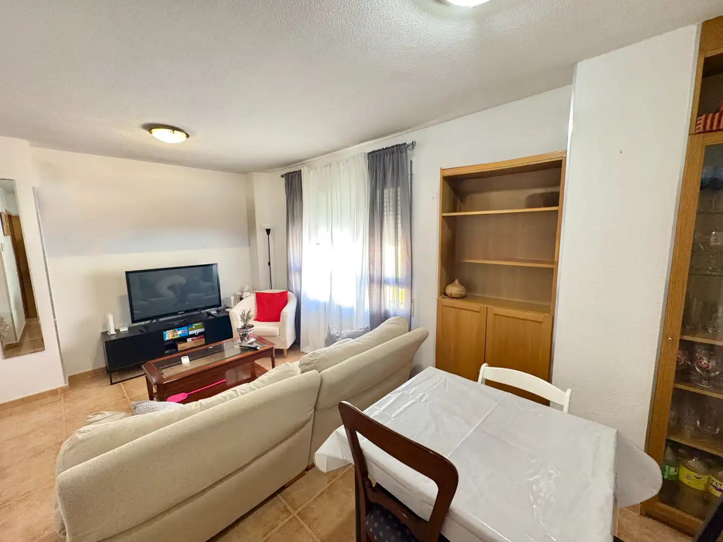 Sala de estar de Piso en venta en Azuqueca de Henares con Calefacción y Amueblado