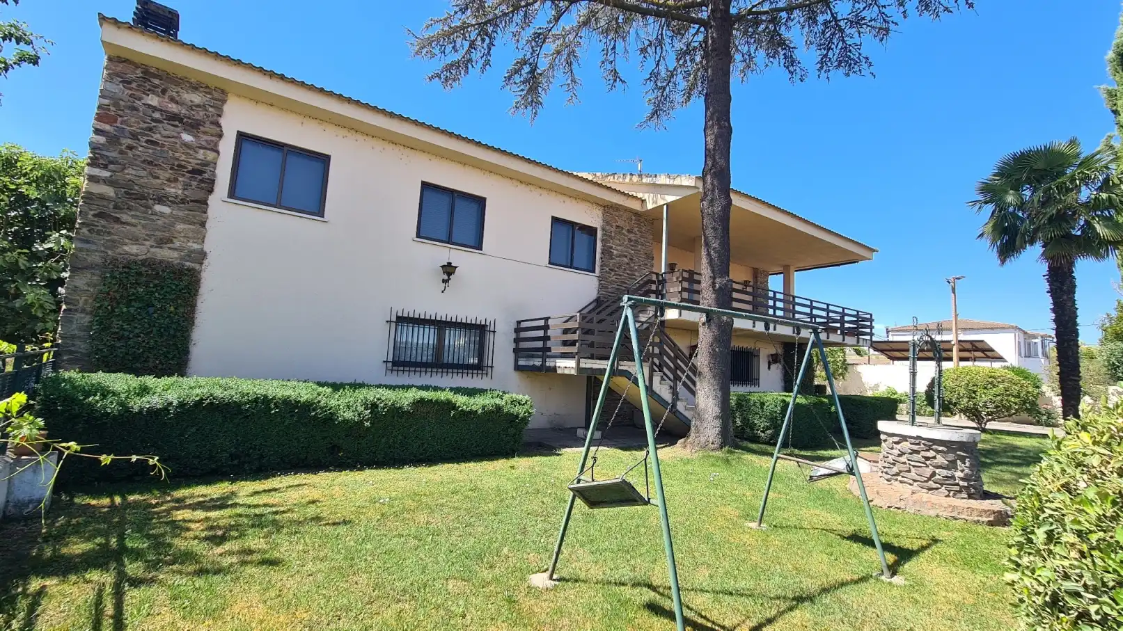 Vista exterior de Casa o xalet en venda en Zamora Capital  amb Calefacció, Jardí privat i Terrassa