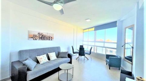 Foto 2 de Piso en venta en Calle Granada, Barrio Alto - San Félix, Almería Capital