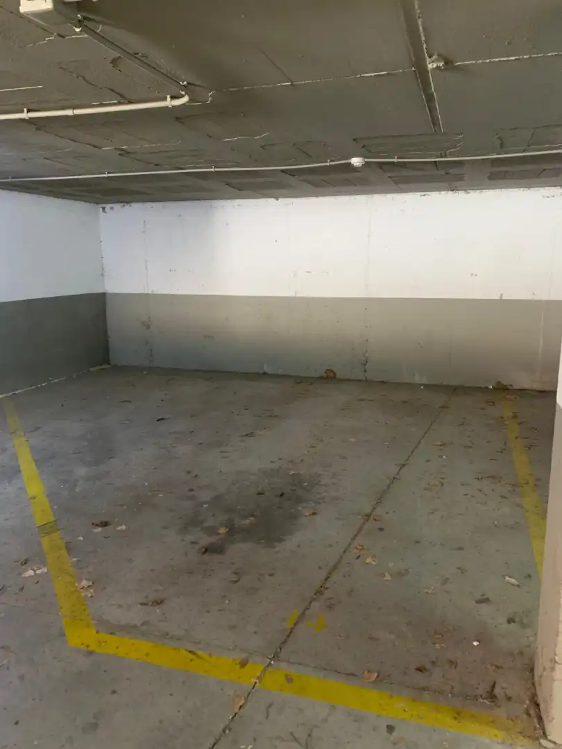 Parcheggio con ascensore in vendita a Caputxins - Ambulatori