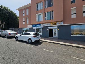 Premises for sale in San Bartolomé de Tirajana  with Air Conditioner, Furnished and Alarm