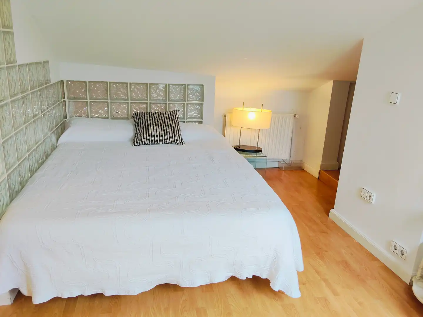 Habitación de Dúplex en venta en Santander con Calefacción, Parquet y Amueblado