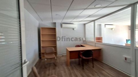 Foto 4 de Oficina de alquiler en De Sagunto, Ensanche - Fuenfresca, Teruel Capital