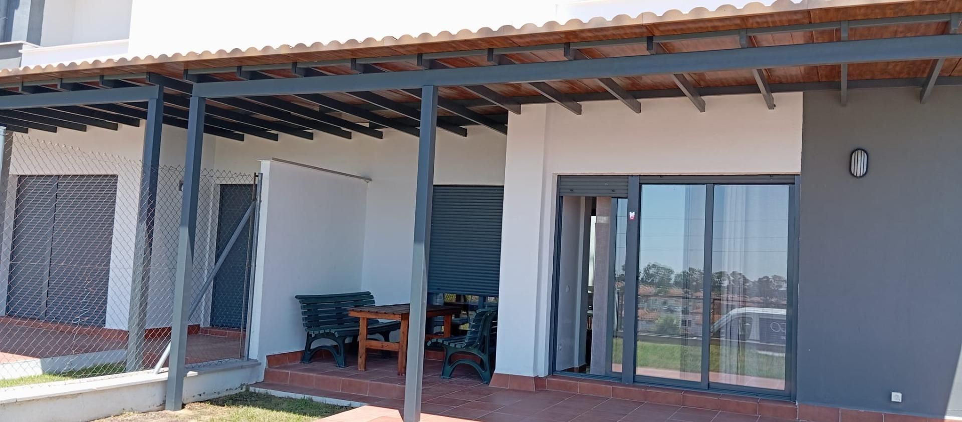 Casa adosada de lloguer a Las Pajanosas