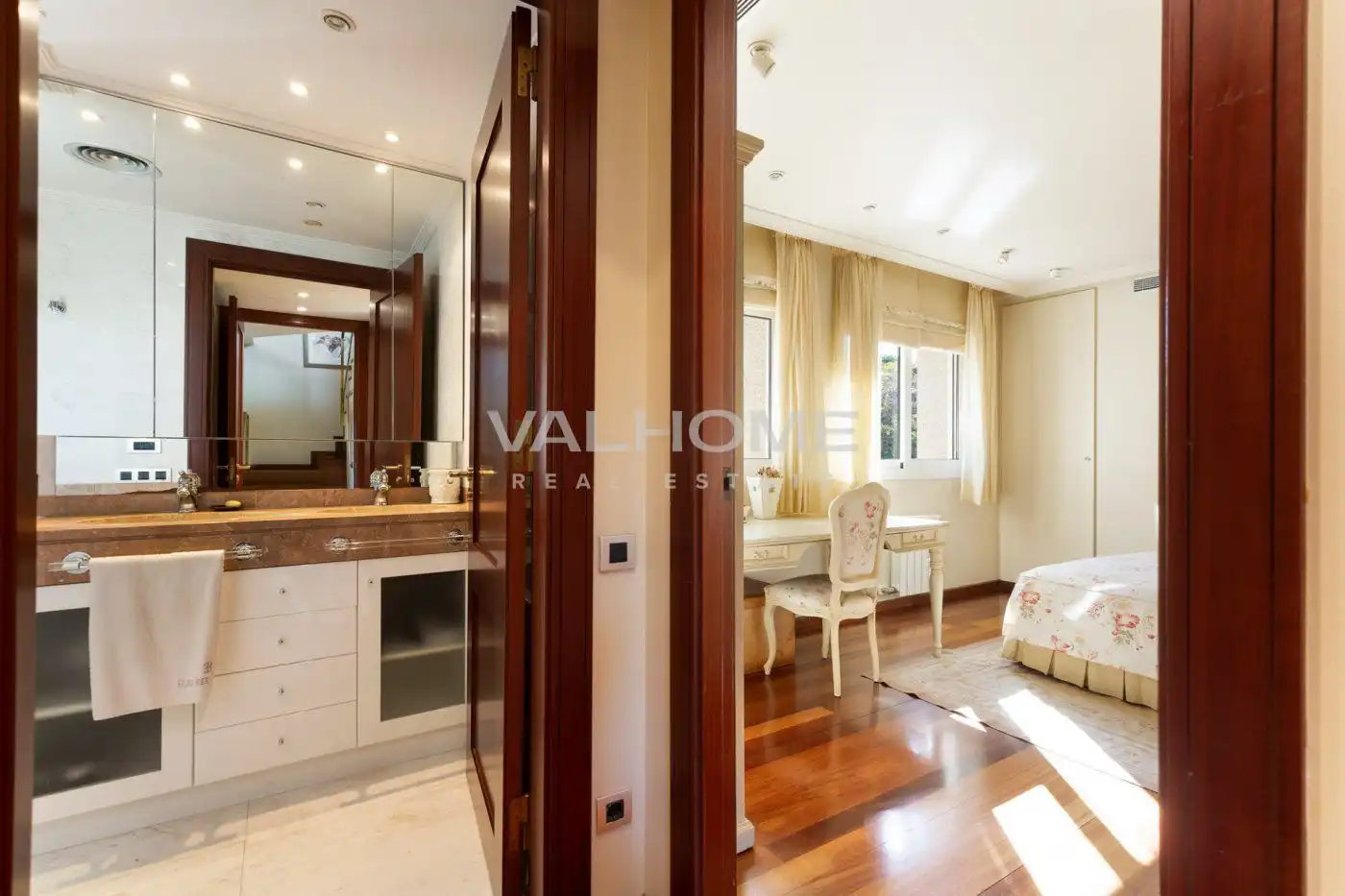 Habitación de Casa o chalet en venta en Sant Cugat del Vallès con Aire acondicionado, Calefacción y Jardín privado