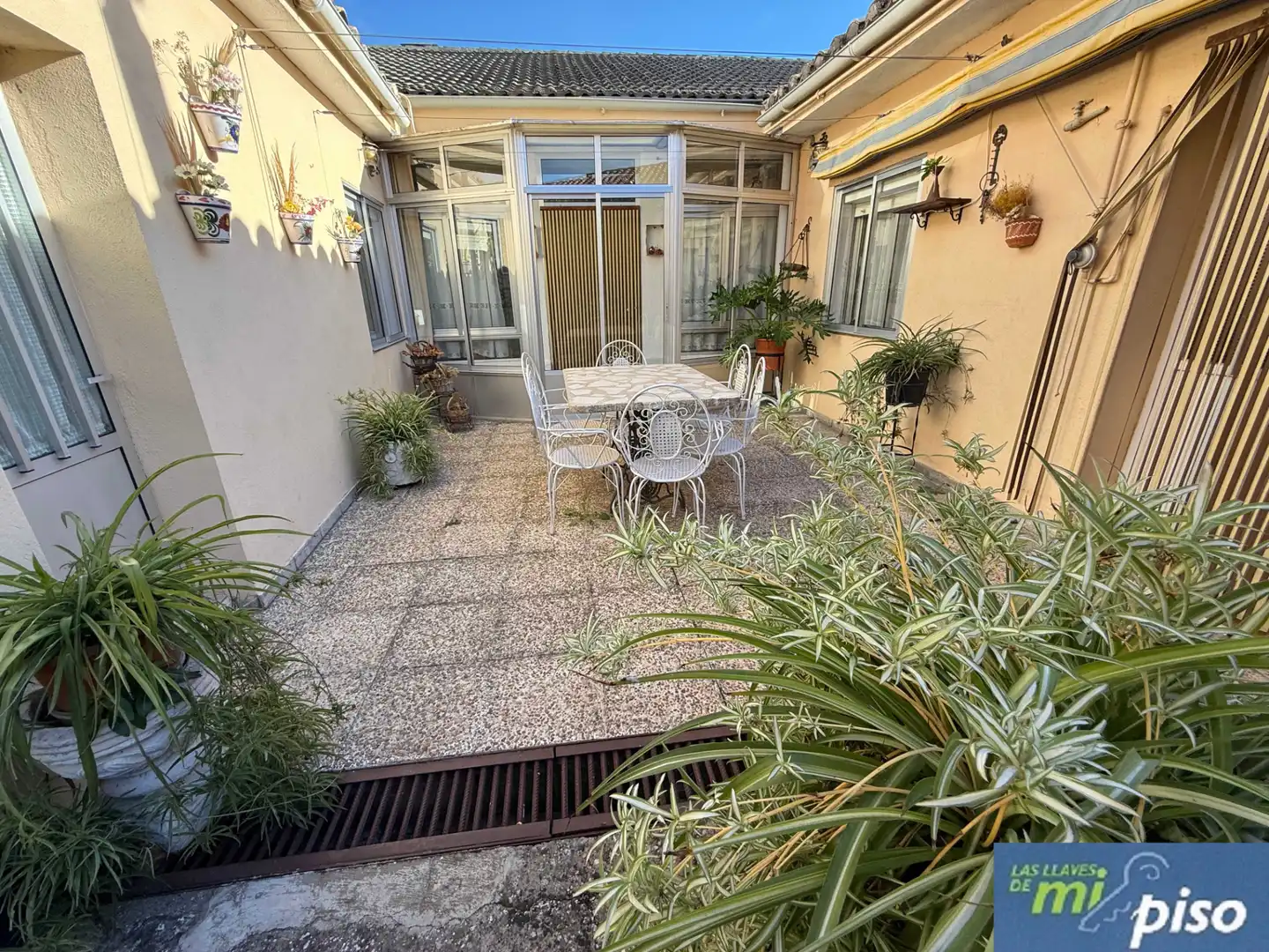 Terraza de Casa o chalet en venta en Valladolid con Calefacción, Jardín privado y Parquet
