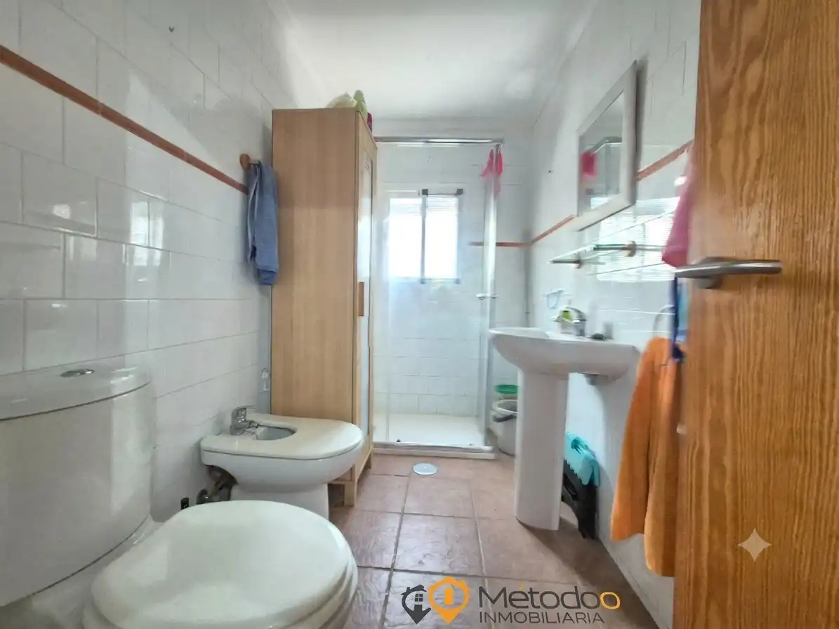 Bathroom of Houses for sale in La Rinconada  with Air Conditioner, Private garden and Swimming Pool
