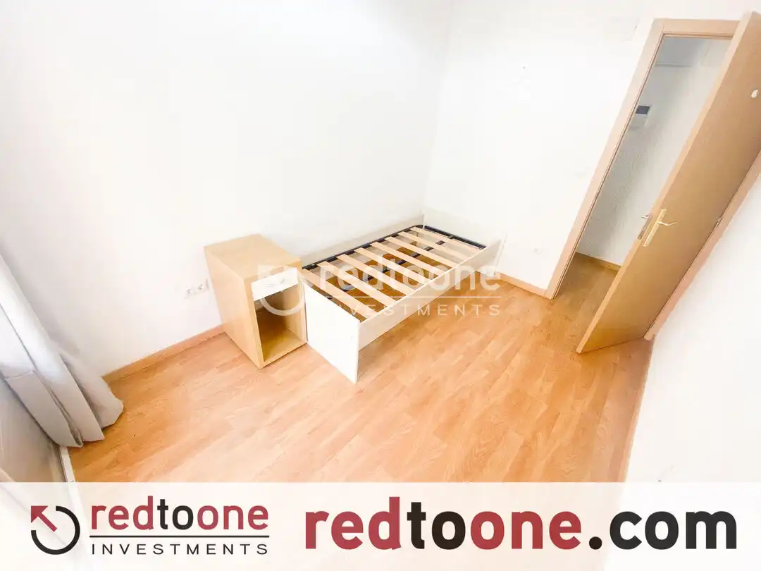 Habitación de Piso en venta en Alicante / Alacant con Terraza