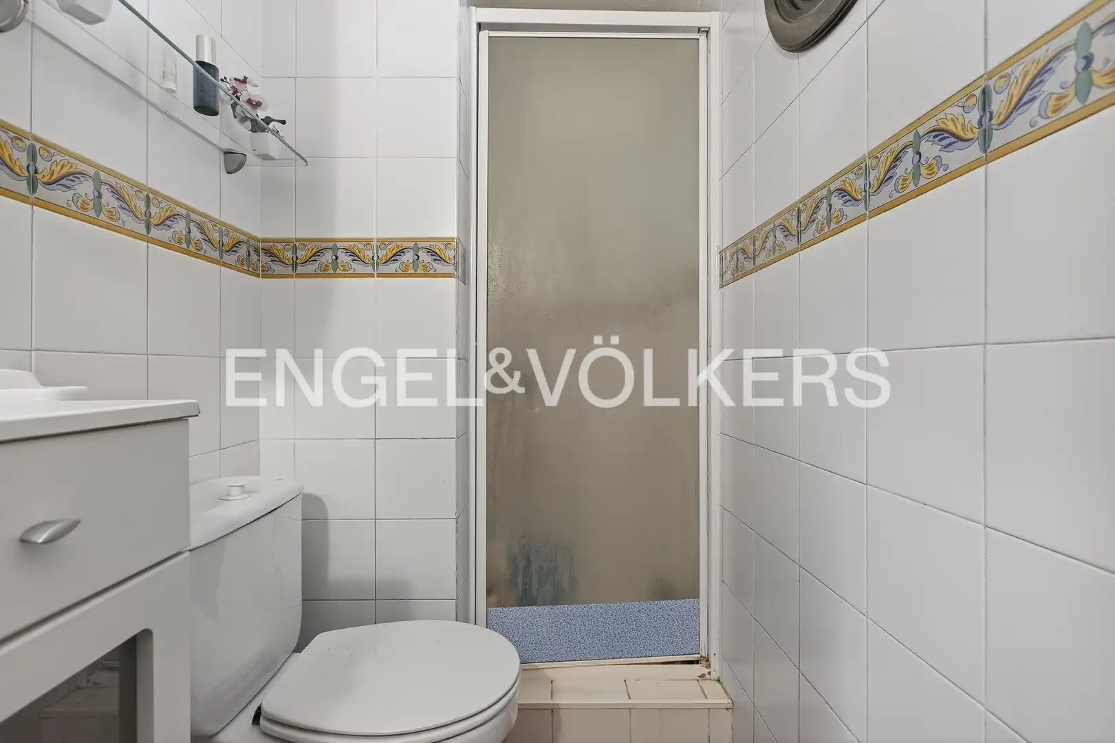 Bathroom of Houses for sale in Morón de la Frontera  with Air Conditioner, Heating and Private garden