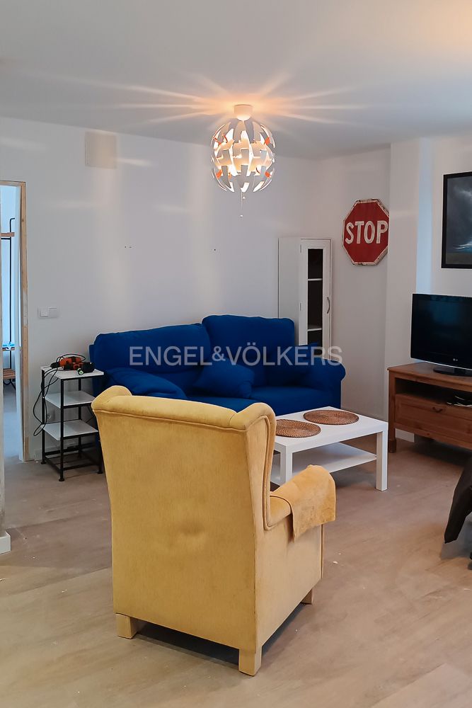Sala d'estar de Apartament de lloguer en  Valencia Capital amb Aire condicionat, Calefacció i Moblat