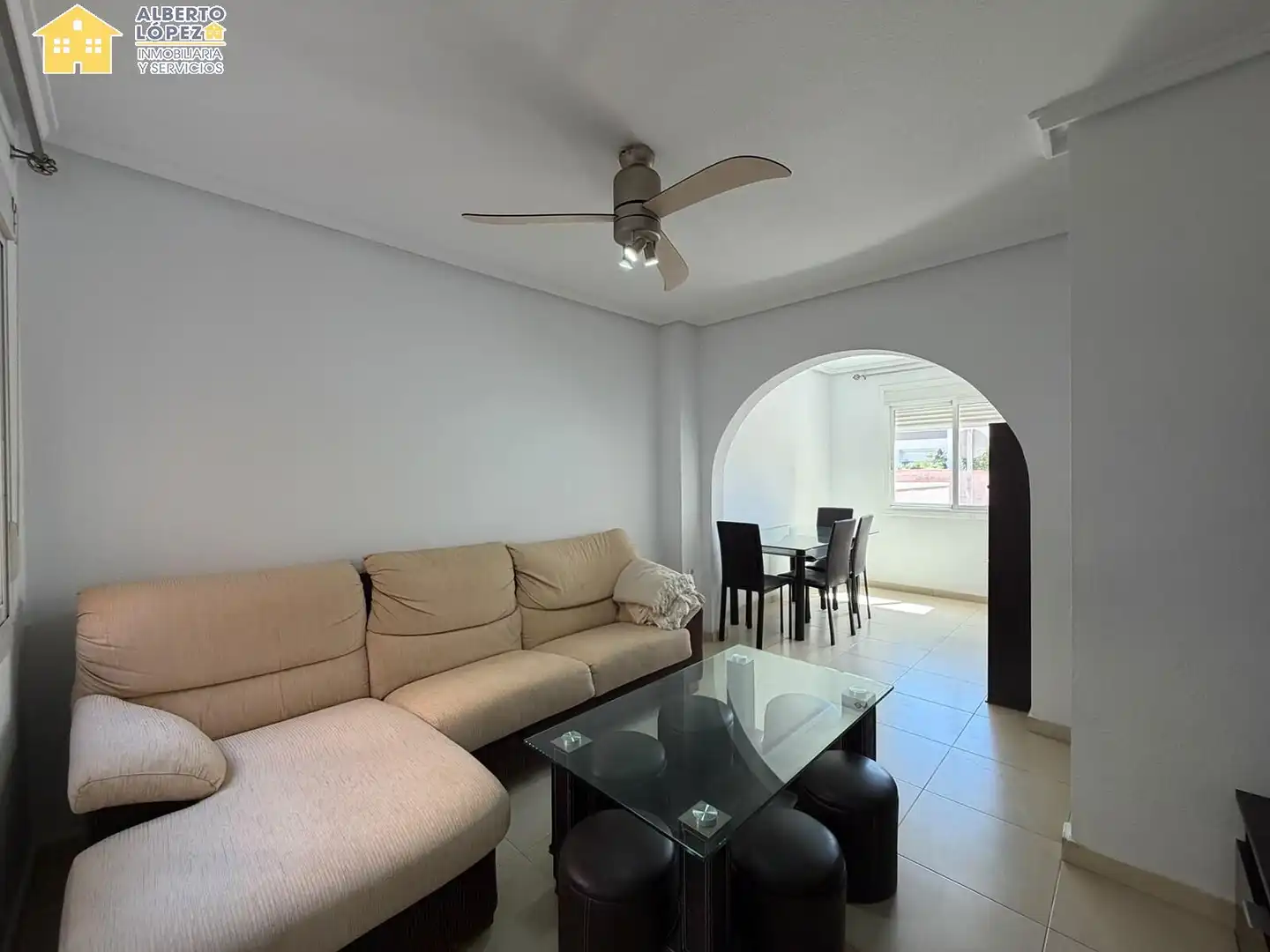 Sala de estar de Casa o chalet de alquiler en Santa Pola con Terraza, Amueblado y Alarma