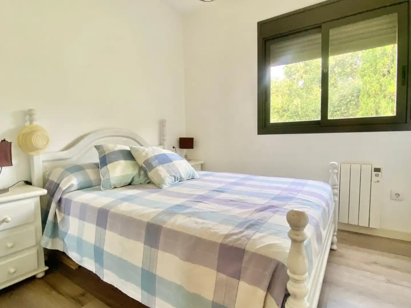 Dormitori de Casa o xalet en venda en Cunit amb Calefacció, Jardí privat i Terrassa
