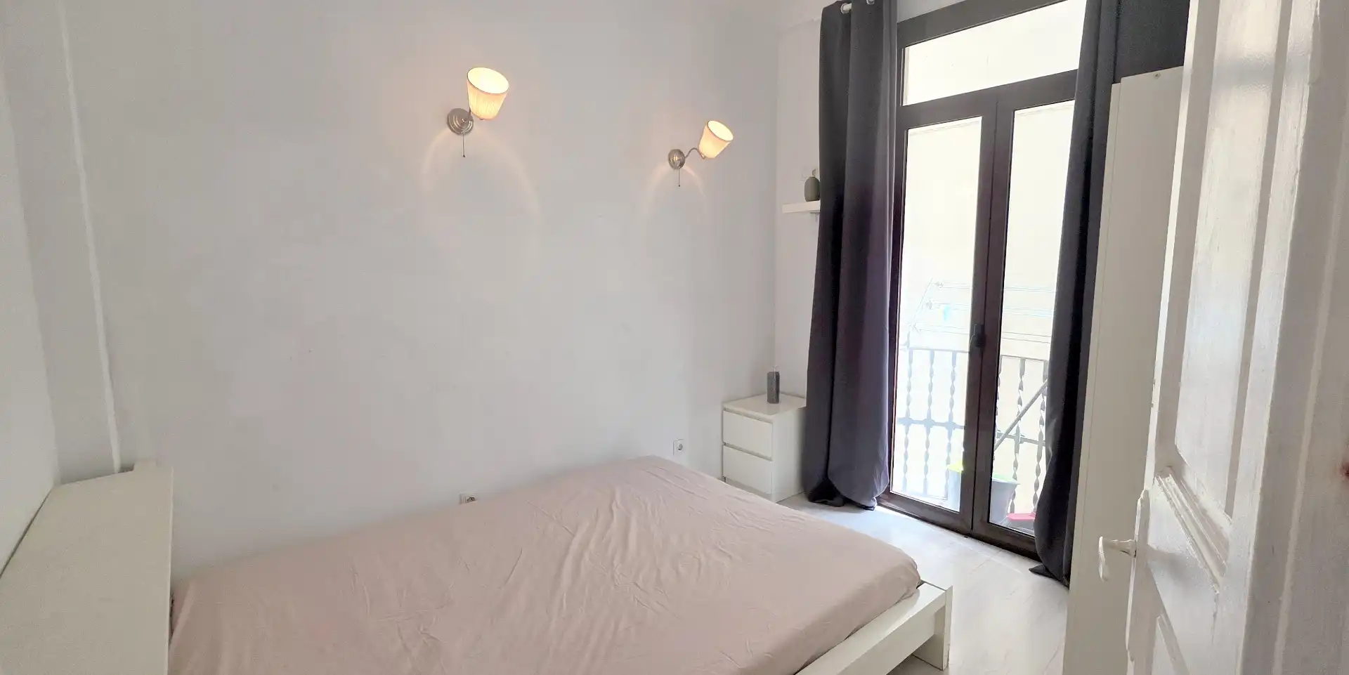 Habitación de Piso de alquiler en Barcelona con Parquet, Amueblado y Lavadora