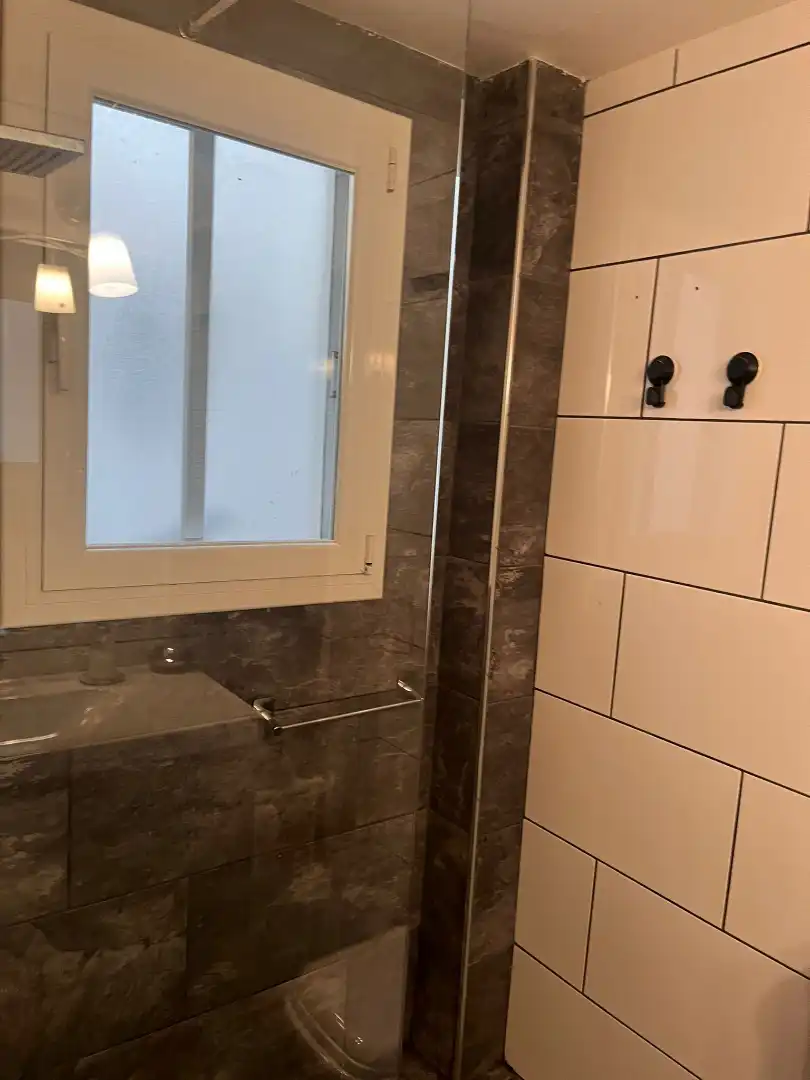 Baño de Piso en venta en Lleida con Calefacción, Parquet y Amueblado