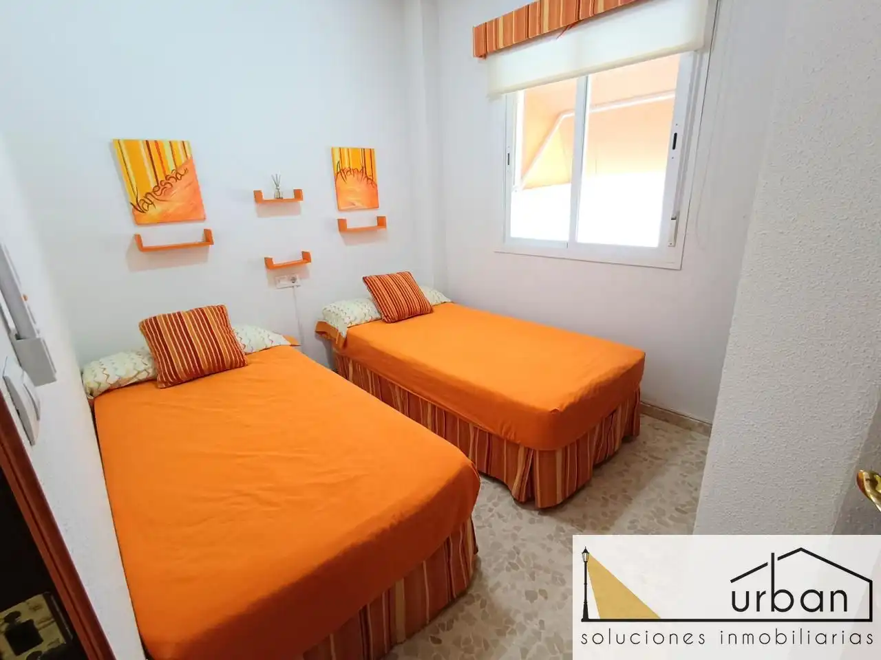 Flat for sale in De Granada, Chipiona Norte