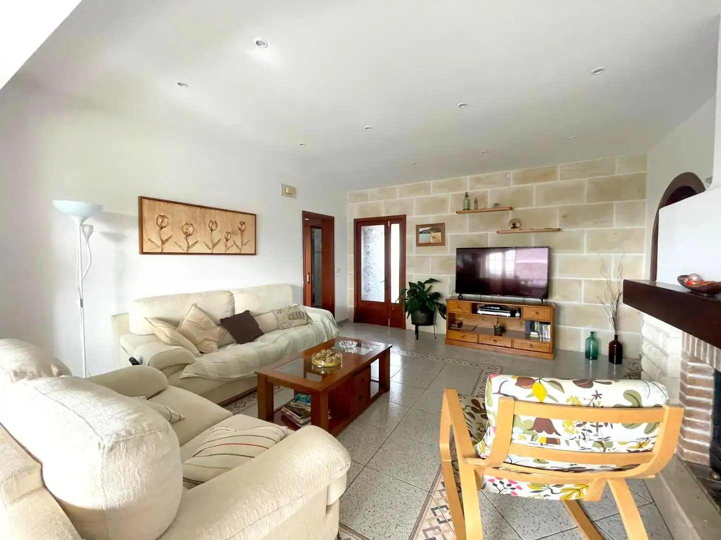 Sala d'estar de Casa o xalet en venda en Ciutadella de Menorca amb Aire condicionat, Jardí privat i Terrassa