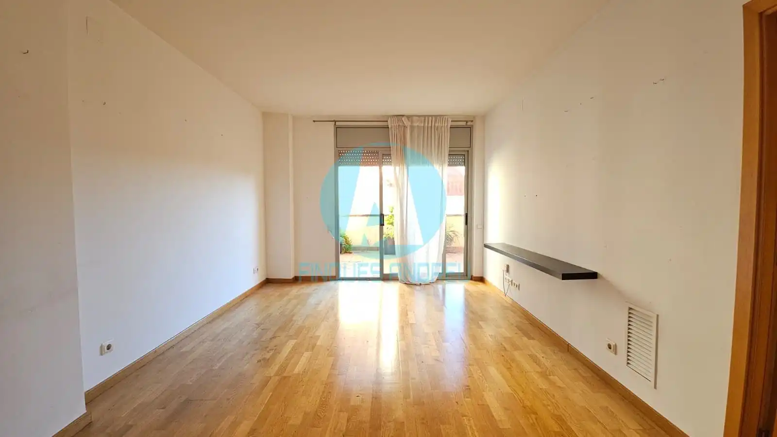 Wohnzimmer von Wohnung zum Verkauf in Mataró mit Klimaanlage, Heizung und Terrasse
