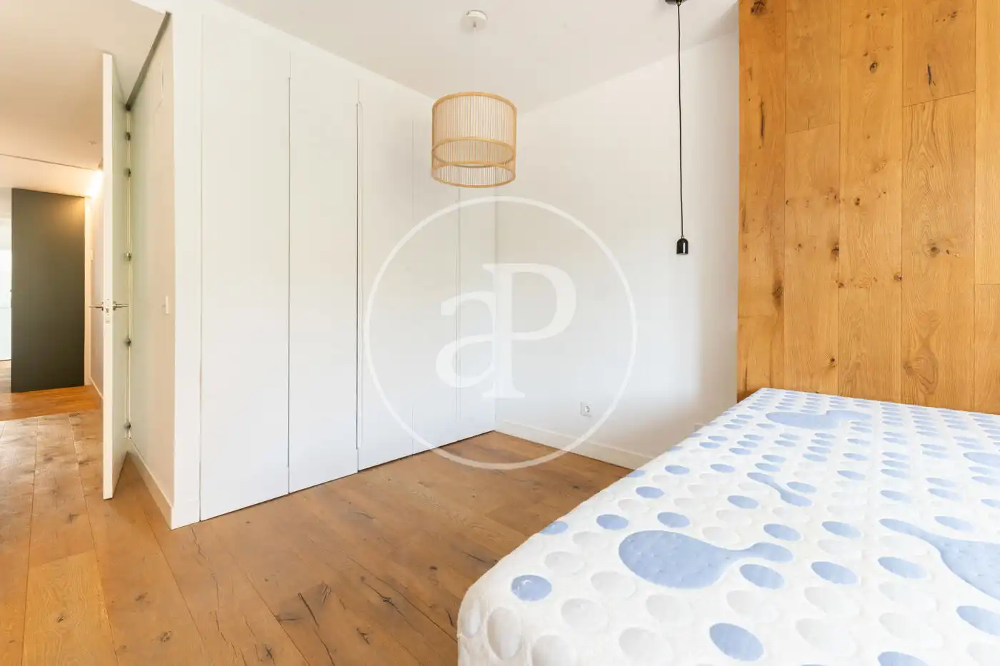 Habitación de Piso en venta en Madrid con Aire acondicionado, Calefacción y Jardín privado