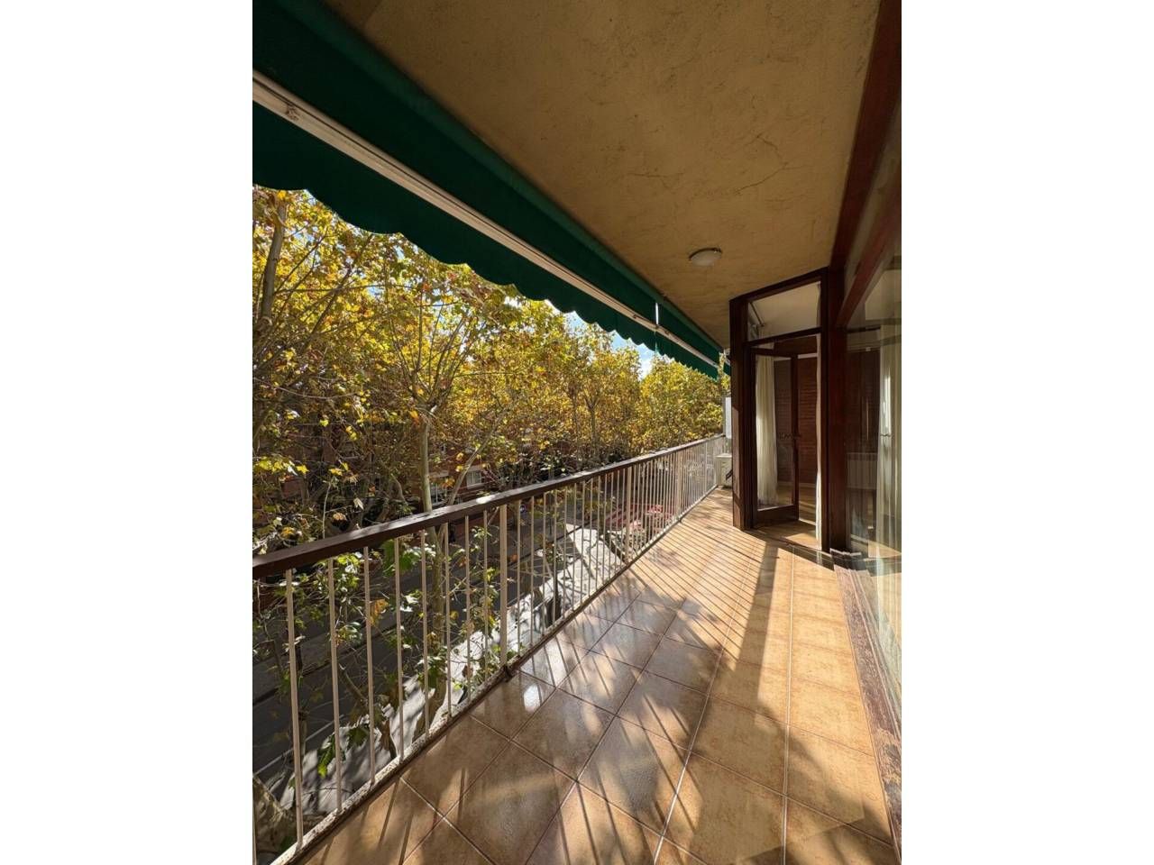 Terrassa de Pis de lloguer en Sant Cugat del Vallès amb Calefacció, Parquet i Terrassa