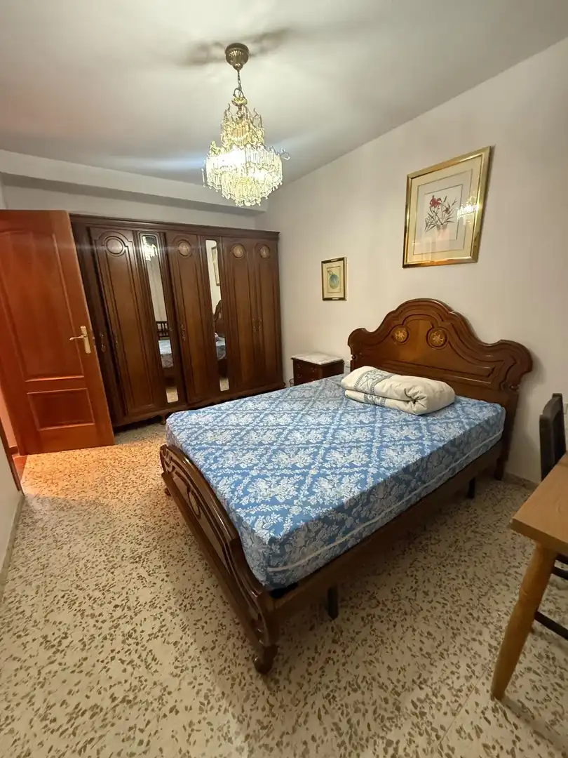 Habitación de Piso de alquiler en Granada con Terraza
