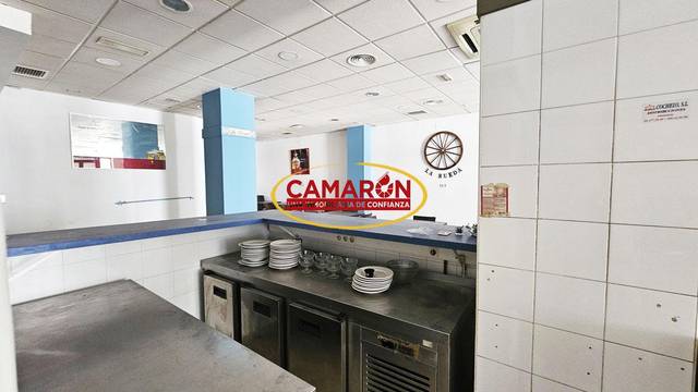 Local comercial en Venta en Coria del Río