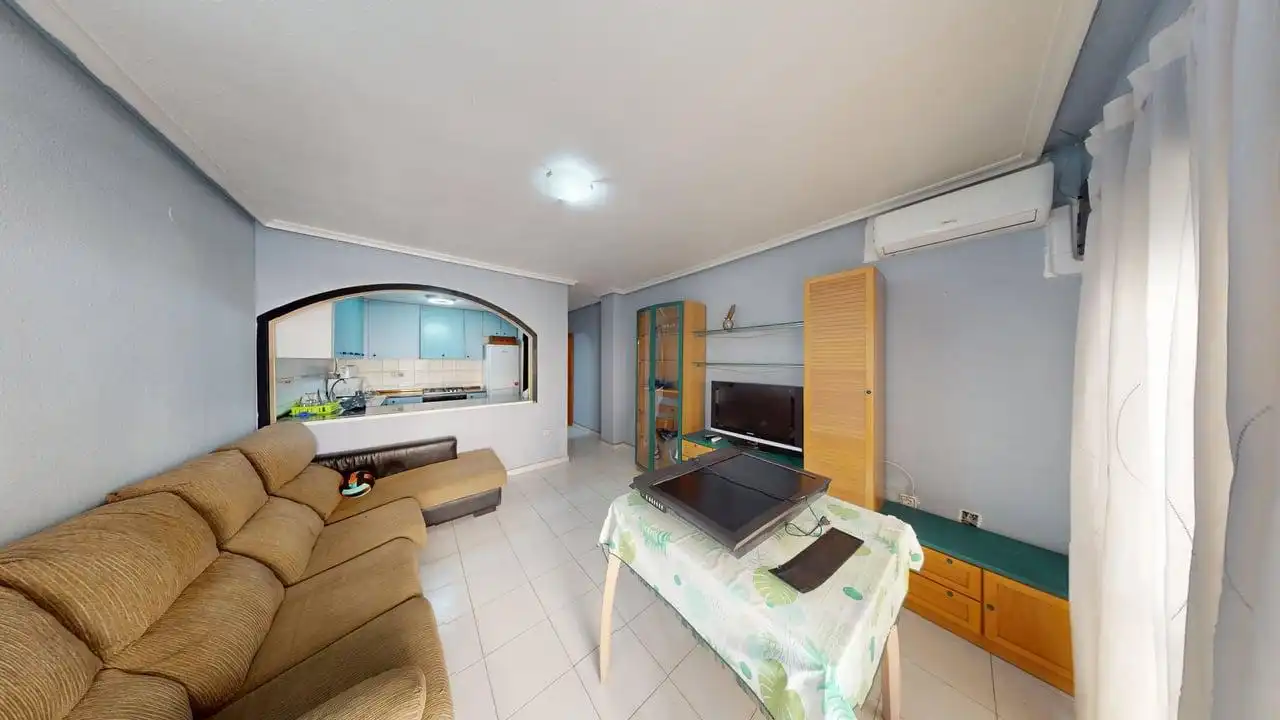 Piso con ascensor en venta en Calle San Miguel de Salinas, imagen 4