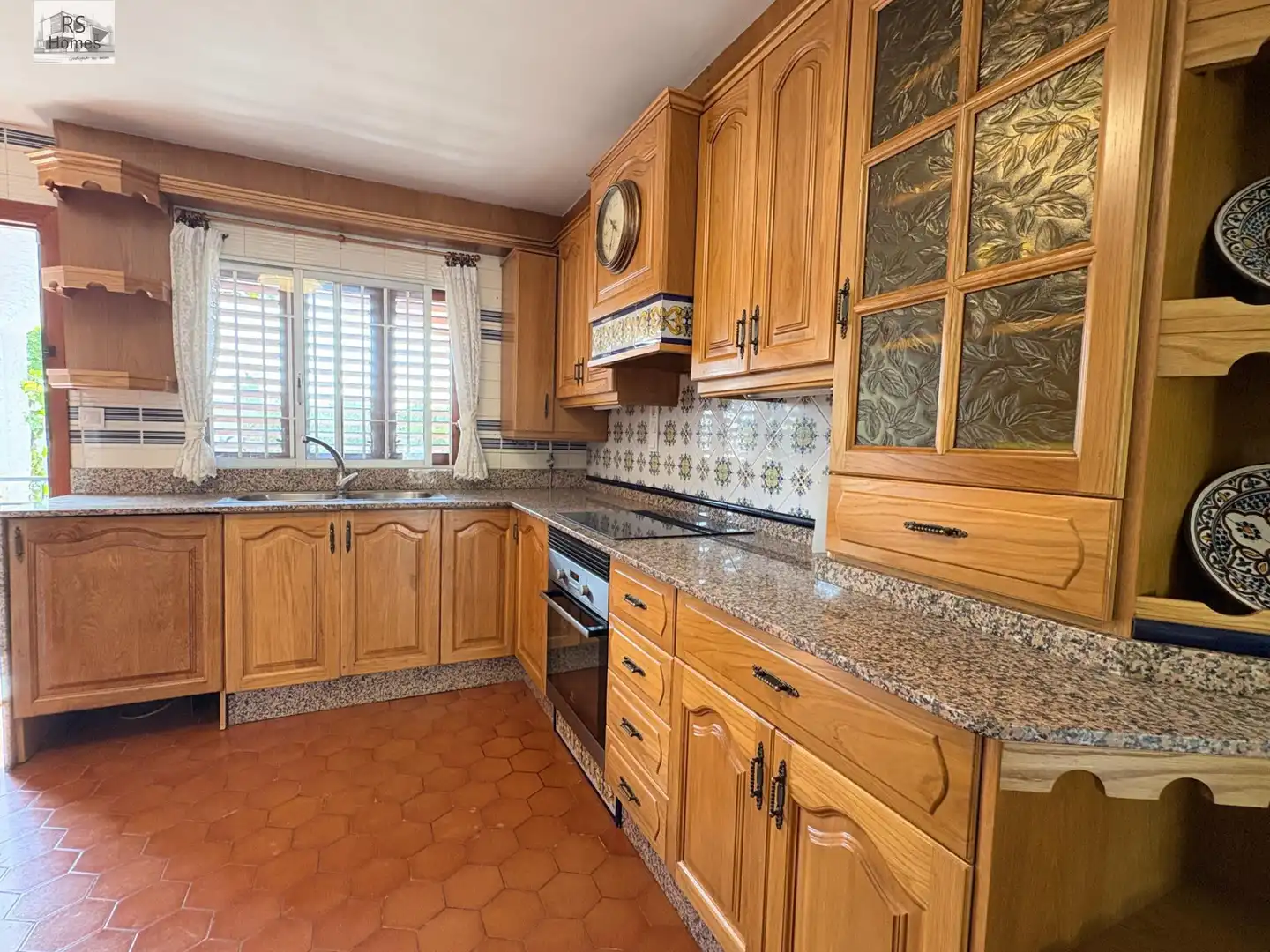Cocina de Casa o chalet de alquiler en L'Eliana con Aire acondicionado, Calefacción y Jardín privado