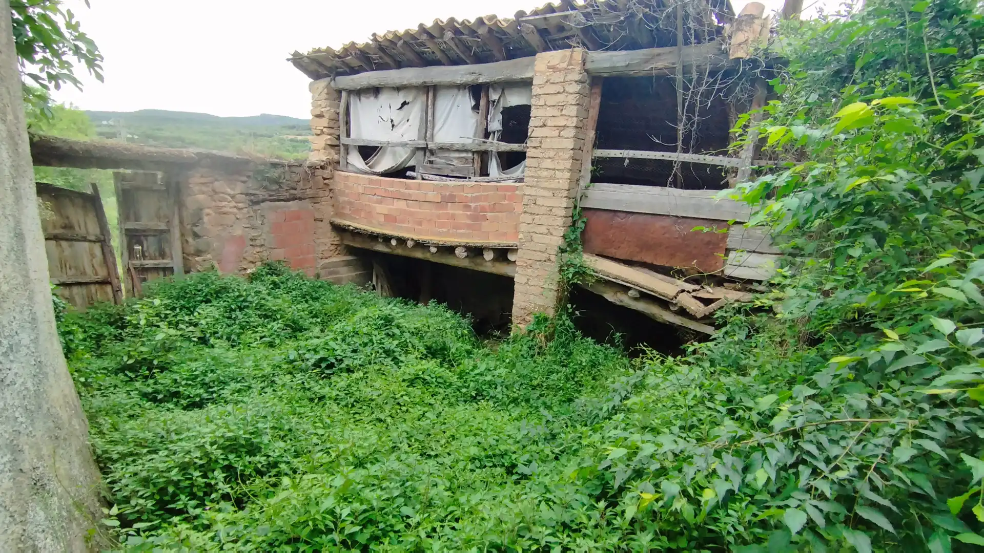 Vista exterior de Finca rústica en venta en Colungo con Jardín privado, Terraza y Trastero