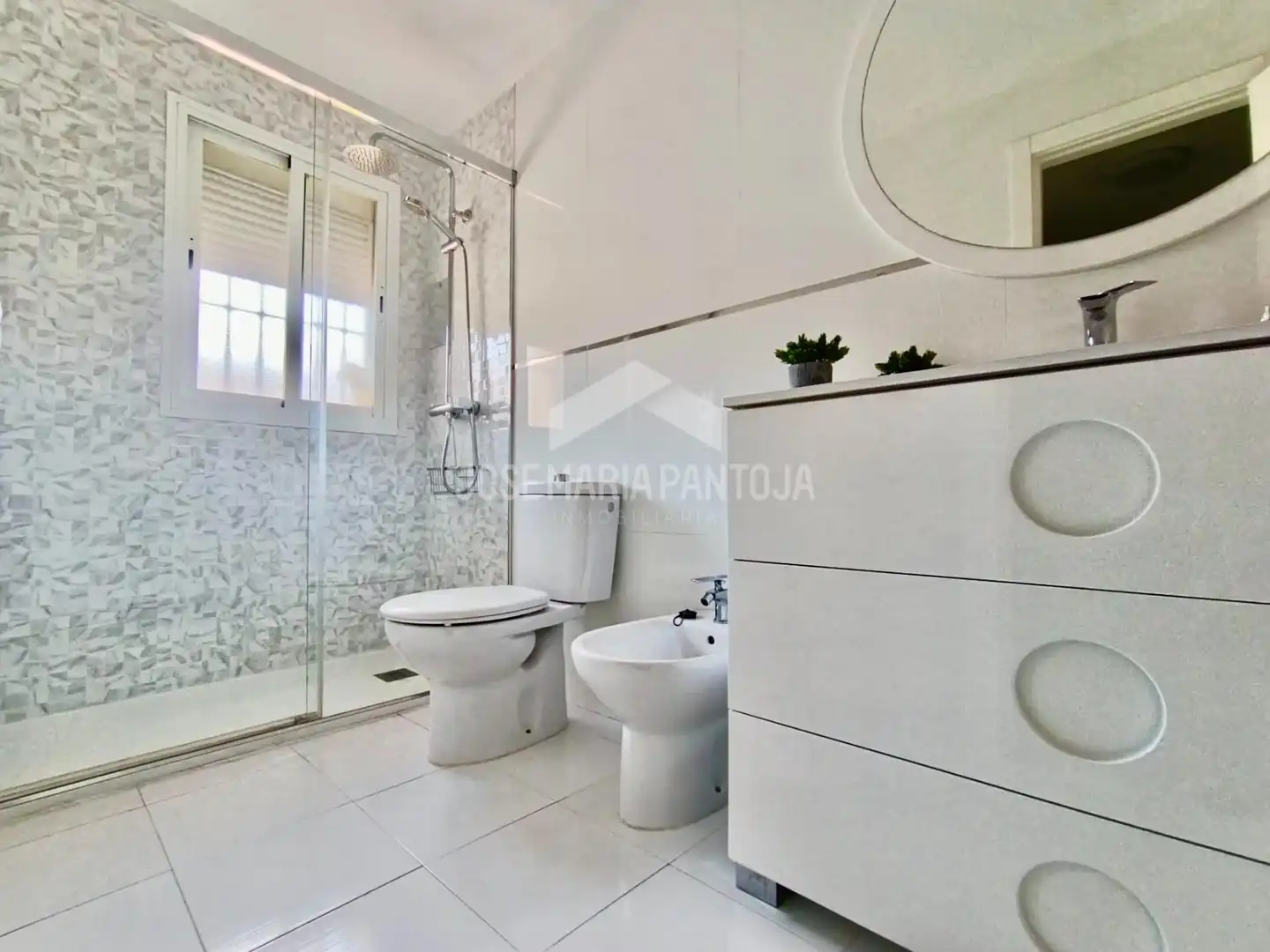 Bathroom of Houses for sale in Jerez de la Frontera  with Air Conditioner, Heating and Terrace