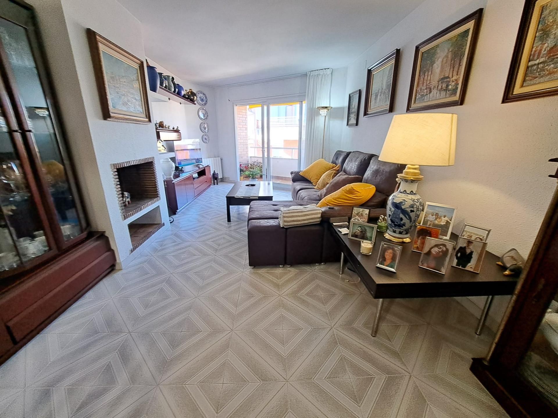 Sala d'estar de Àtic en venda en Pineda de Mar amb Calefacció i Balcó