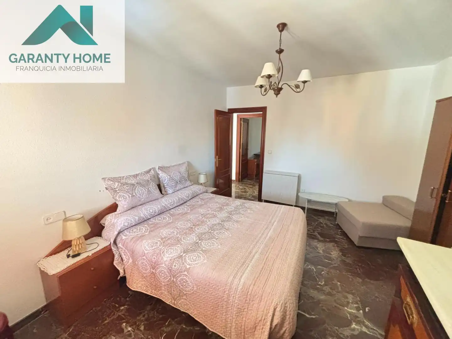 Habitación de Piso en venta en Torredonjimeno con Amueblado y Balcón
