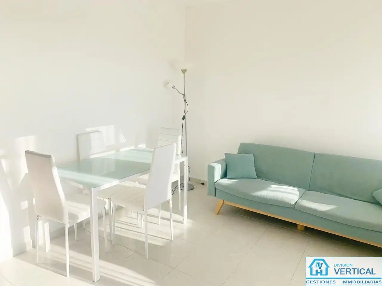 Sala de estar de Piso en venta en Paterna con Aire acondicionado, Terraza y Trastero
